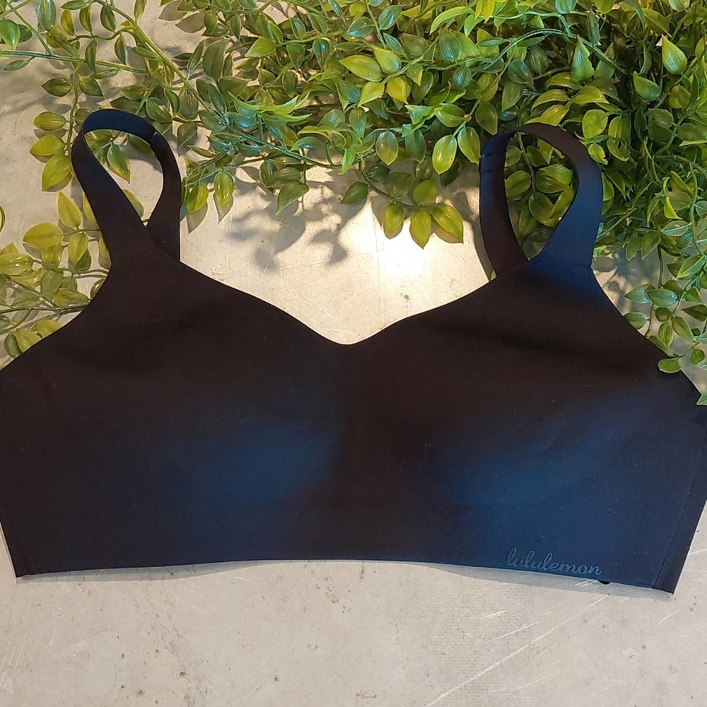 Lululemon Black Sports Bra Running high Support 34E